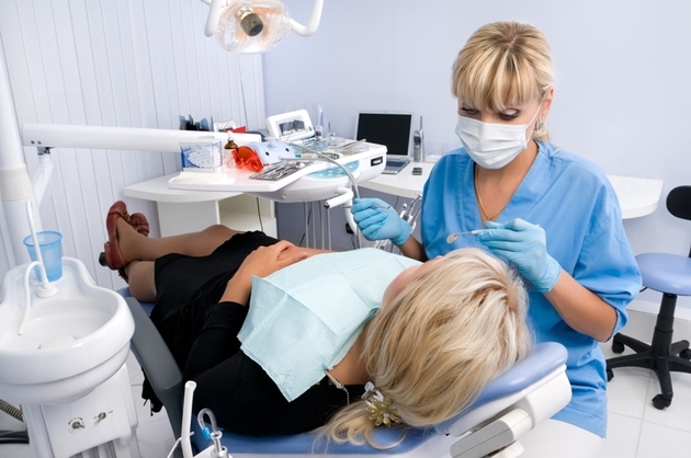 Numărul moldovenilor care s-au adresat la stomatolog în 2014 a crescut